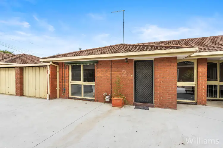 2/10 Steel Street, Spotswood VIC 3015