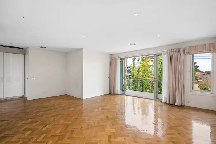 20/885-889 Doncaster Road, Doncaster East VIC 3109