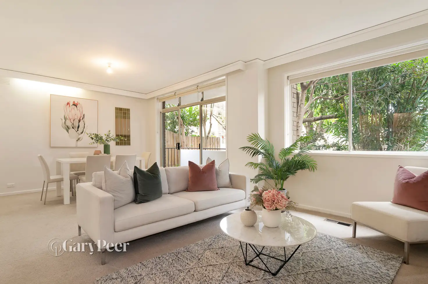 Main view of Homely apartment listing, 2/8-10 Sutherland Road, Armadale VIC 3143