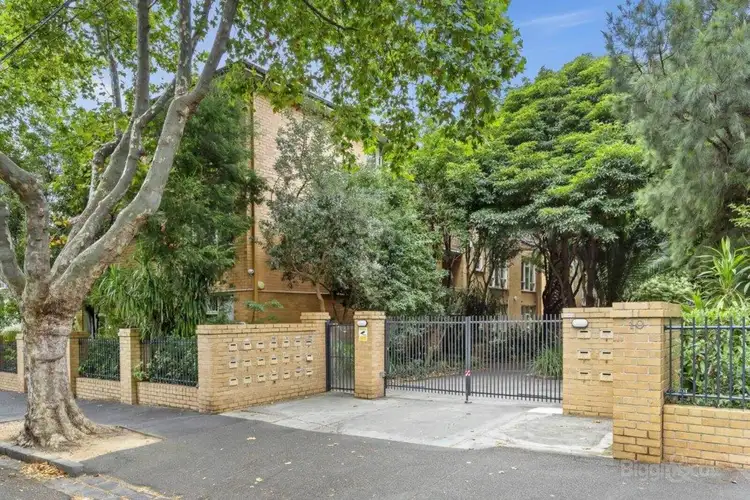 6/10 Acland Street, St Kilda VIC 3182