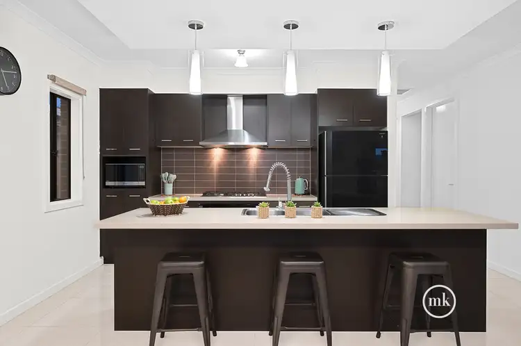 Second view of Homely house listing, 9 Wistow Chase, Wollert VIC 3750