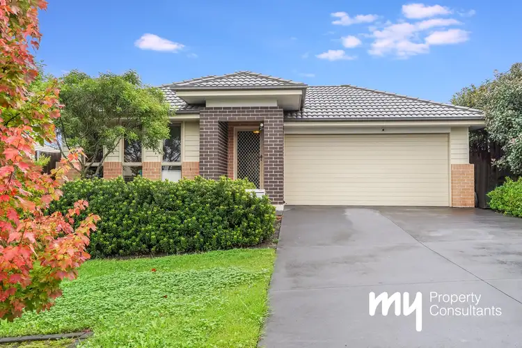 87 Greenfield Crescent, Elderslie NSW 2570