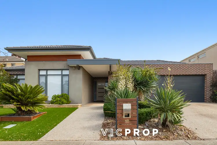 18 Boathaven Road, Point Cook VIC 3030