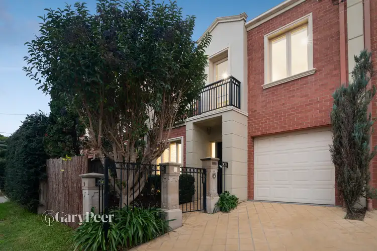 9 Raglan Street, Caulfield North VIC 3161