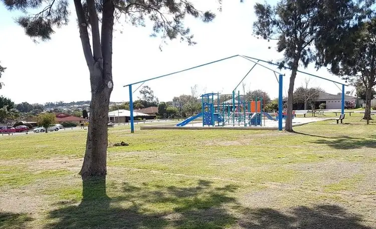 Second view of Homely house listing, 10 Monger Court, Usher WA 6230