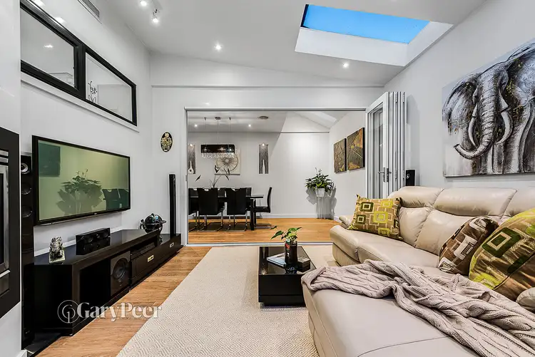 Second view of Homely house listing, 26 Roseberry Grove, Glen Huntly VIC 3163