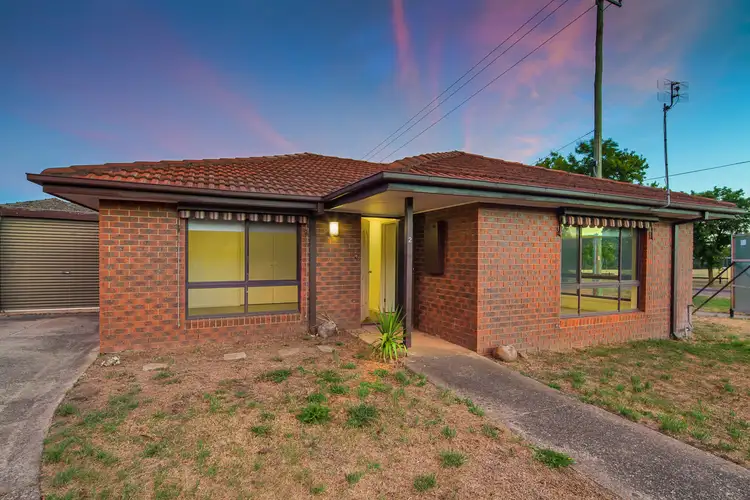 2/910 Sebastopol Street, Redan VIC 3350