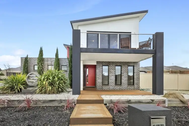 4 Provincial Way, Canadian VIC 3350