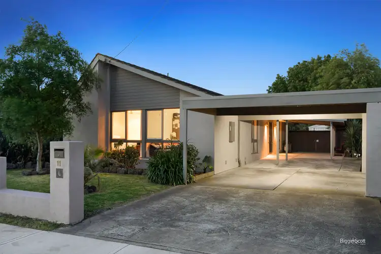 11 Valma Avenue, Cranbourne VIC 3977