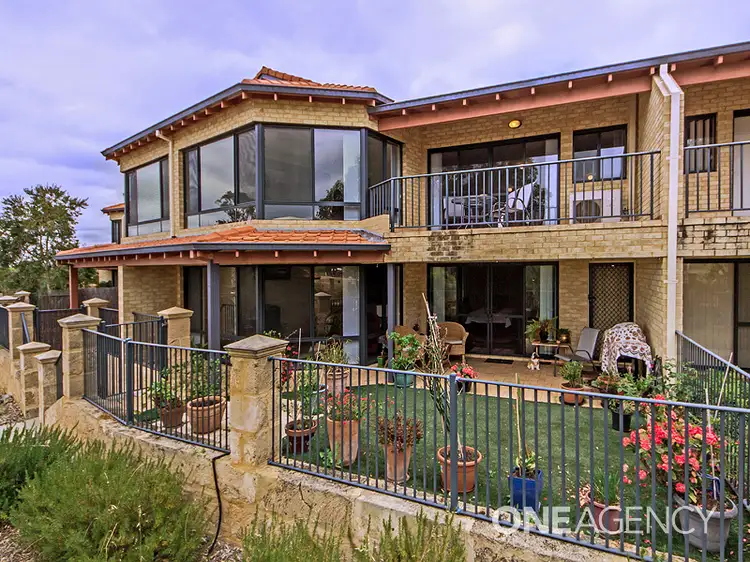 2/13 Bluerise Cove, Falcon WA 6210