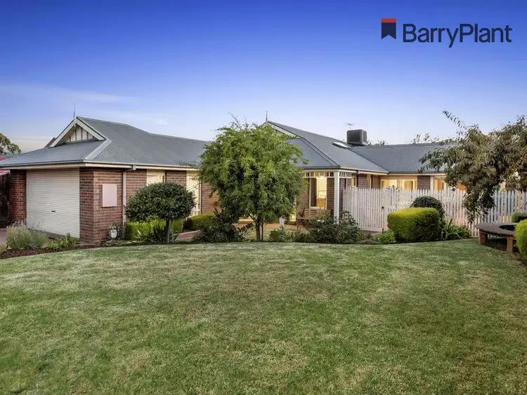 24 Creighton Way, Mornington VIC 3931