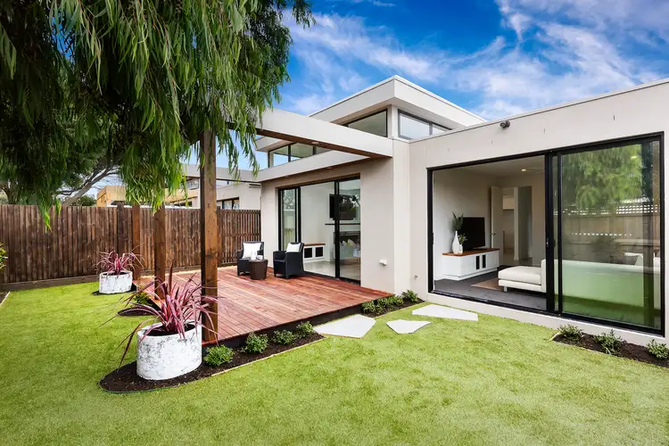 17/2-6 Karadoc Street, Dromana VIC 3936