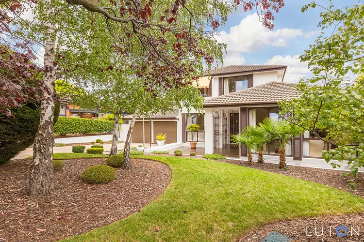 8 Gulgong Place, Fisher ACT 2611