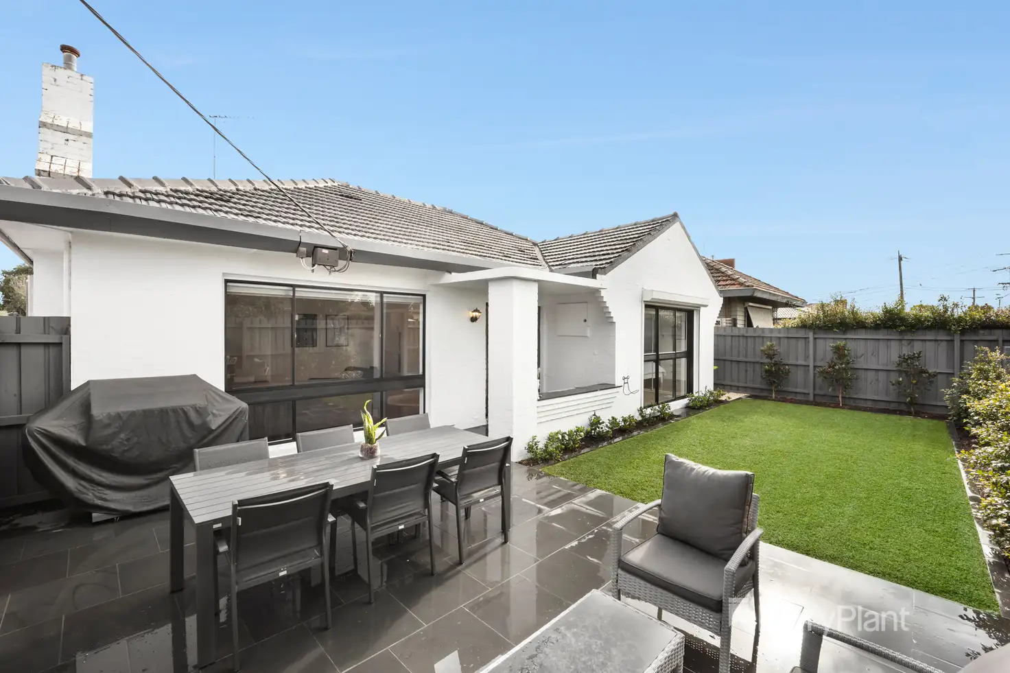 Main view of Homely unit listing, 1/233 Warrigal Road, Cheltenham VIC 3192