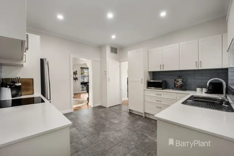 Sixth view of Homely unit listing, 1/233 Warrigal Road, Cheltenham VIC 3192