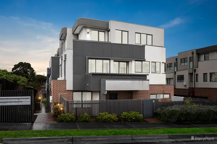 9/450 Doncaster  Road, Doncaster VIC 3108