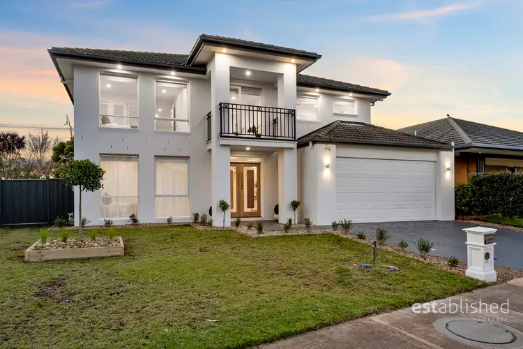 35 Eagleview Place, Sanctuary Lakes VIC 3030