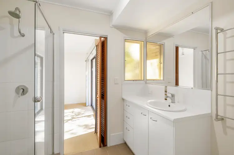 Sixth view of Homely house listing, 7 Alenola Street, Chapel Hill QLD 4069