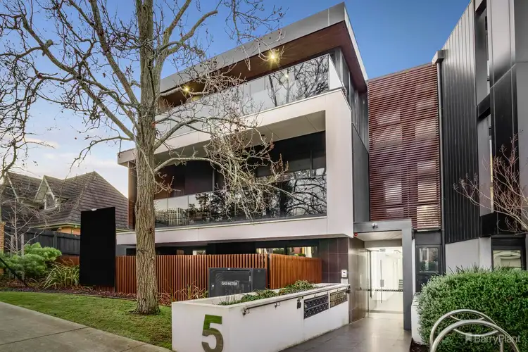 201/5 Curlew Court, Doncaster VIC 3108