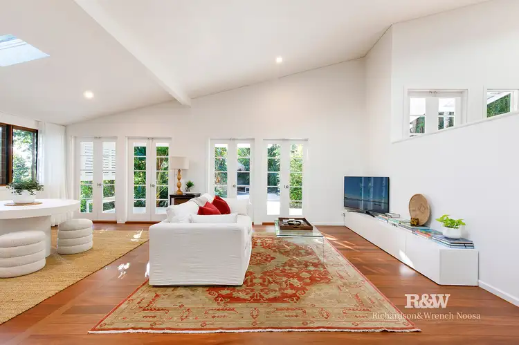 6 Nairana Rest, Noosa Heads QLD 4567