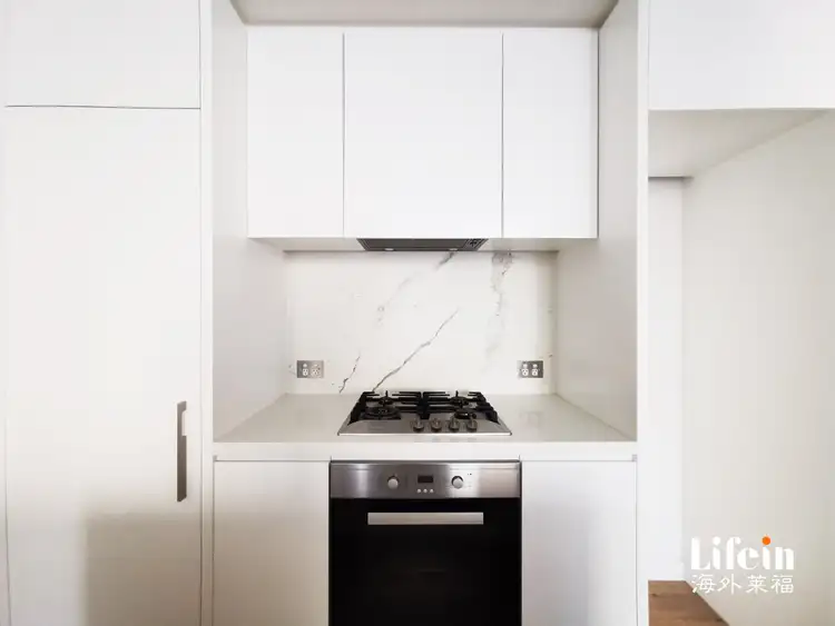 Fourth view of Homely apartment listing, 1008/77 Queens Road, Melbourne VIC 3004