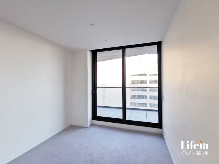 Fifth view of Homely apartment listing, 1008/77 Queens Road, Melbourne VIC 3004