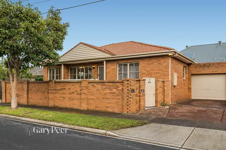 Main view of Homely unit listing, 2/294 Koornang Road, Carnegie VIC 3163