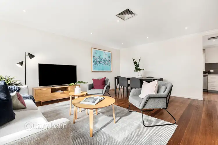 2/8 Wyuna Road, Caulfield North VIC 3161