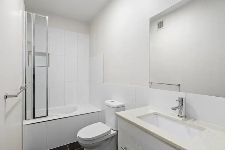 Fifth view of Homely apartment listing, 6/2 Woodvale Road, Boronia VIC 3155