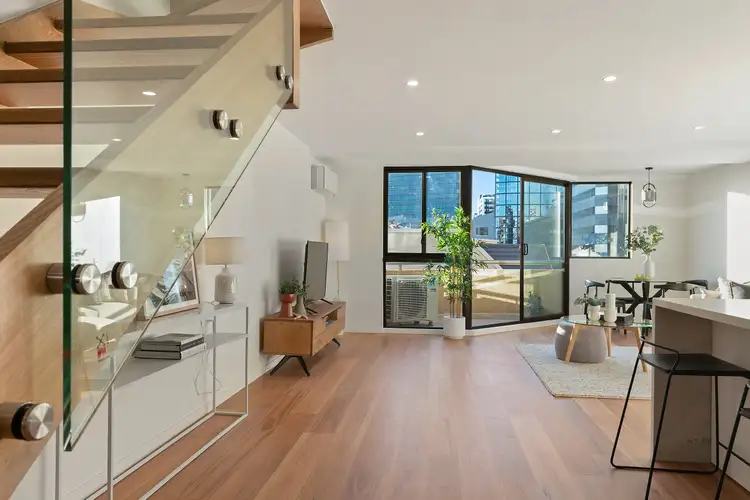 Third view of Homely apartment listing, 44/27 Queens Road, Melbourne VIC 3004