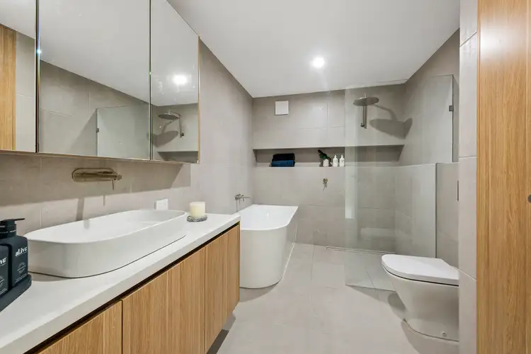 Sixth view of Homely apartment listing, 44/27 Queens Road, Melbourne VIC 3004