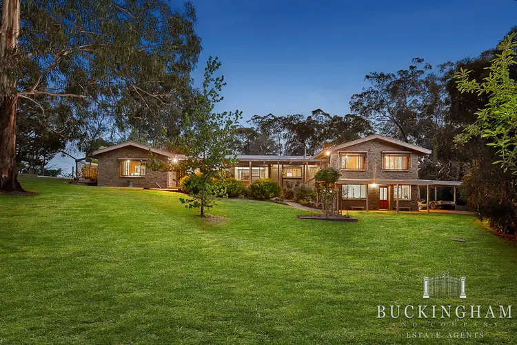 5 Kent Hughes Road, Eltham VIC 3095