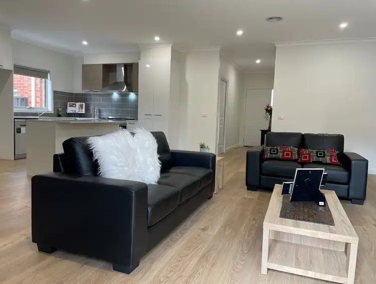 Fifth view of Homely unit listing, 1/4 Gordon Crescent, Romsey VIC 3434