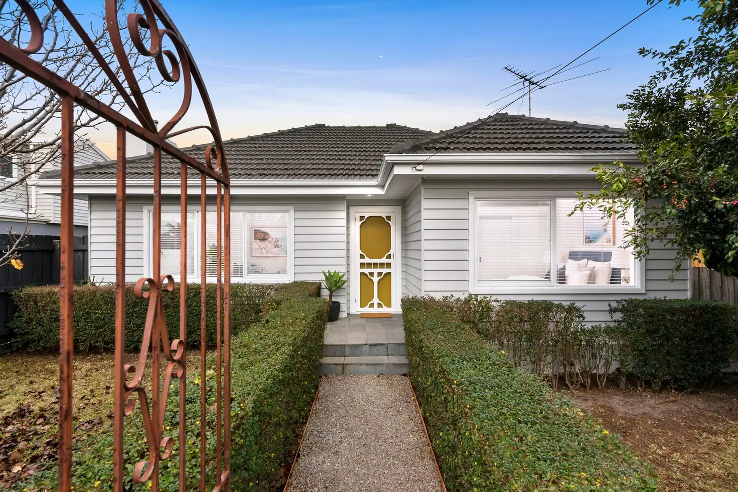 Main view of Homely house listing, 1/19 York Street, Mornington VIC 3931