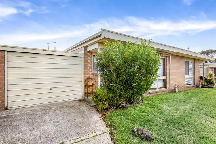 4/301 Warrigal Road, Cheltenham VIC 3192