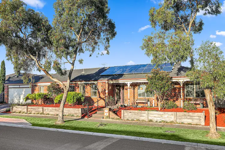 30 Brookland Greens Boulevard, Cranbourne VIC 3977