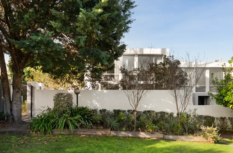 8/5 Northampton Place, South Yarra VIC 3141