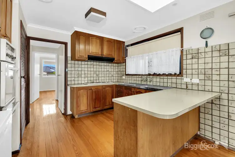 Second view of Homely house listing, 25 Pottenger Way, St Albans VIC 3021