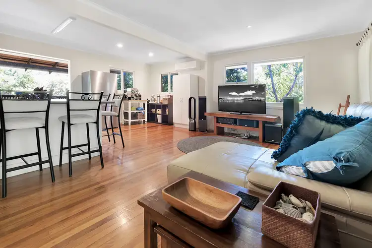 Fifth view of Homely house listing, 2 Praeger Street, Chapel Hill QLD 4069