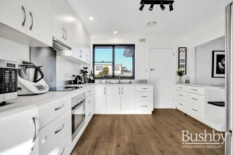 39 Cornwall Crescent, Newnham TAS 7248