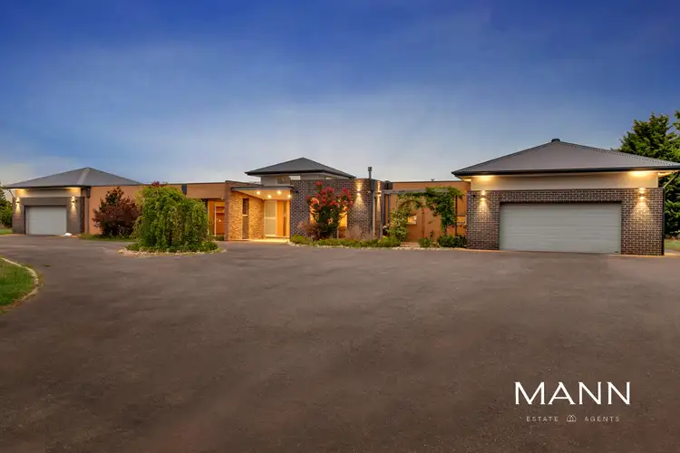 Second view of Homely house listing, 6 Rangeview Close, Mickleham VIC 3064