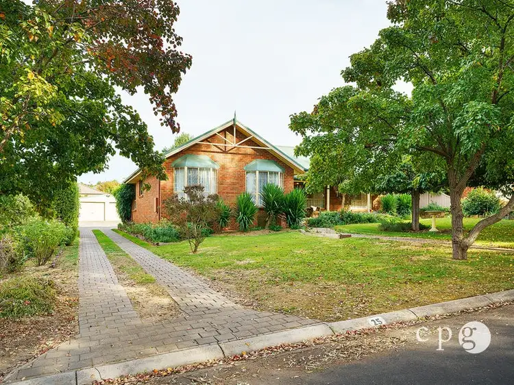 25 Martin Street, Mckenzie Hill VIC 3451