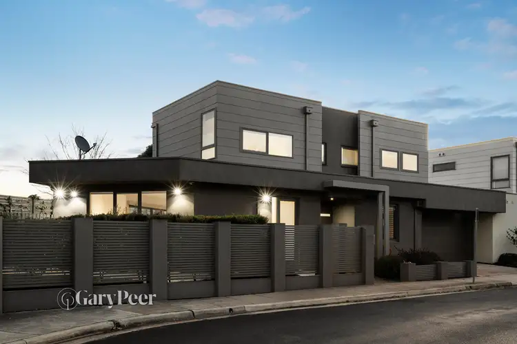 Second view of Homely house listing, 2/15 Edinburgh Avenue, Caulfield VIC 3162