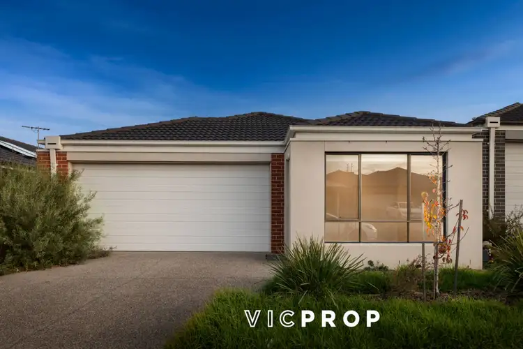 19 Living Crescent, Point Cook VIC 3030