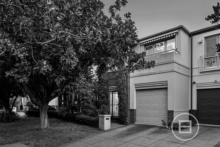 5 Canberra Parade, Port Melbourne VIC 3207
