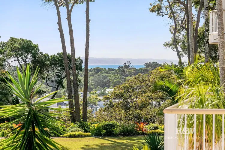 11/2 Serenity Close, Noosa Heads QLD 4567
