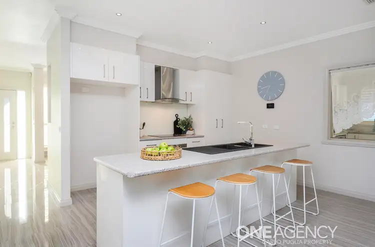 Fifth view of Homely house listing, 81 Inglewood Drive, Burnside Heights VIC 3023