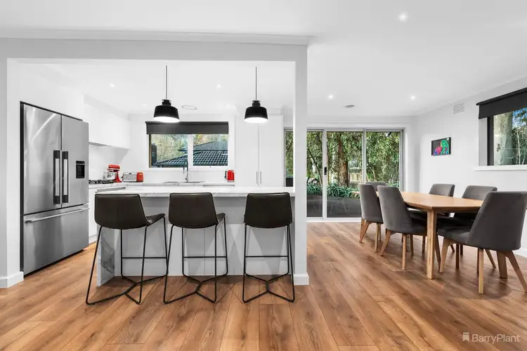 1/82 Karingal Drive, Eltham North VIC 3095