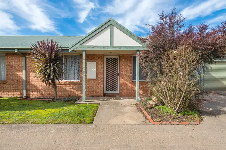 Main view of Homely unit listing, 3/27 Murphy Street, Romsey VIC 3434