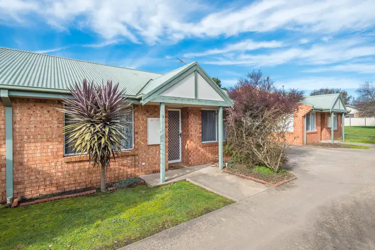 Second view of Homely unit listing, 3/27 Murphy Street, Romsey VIC 3434